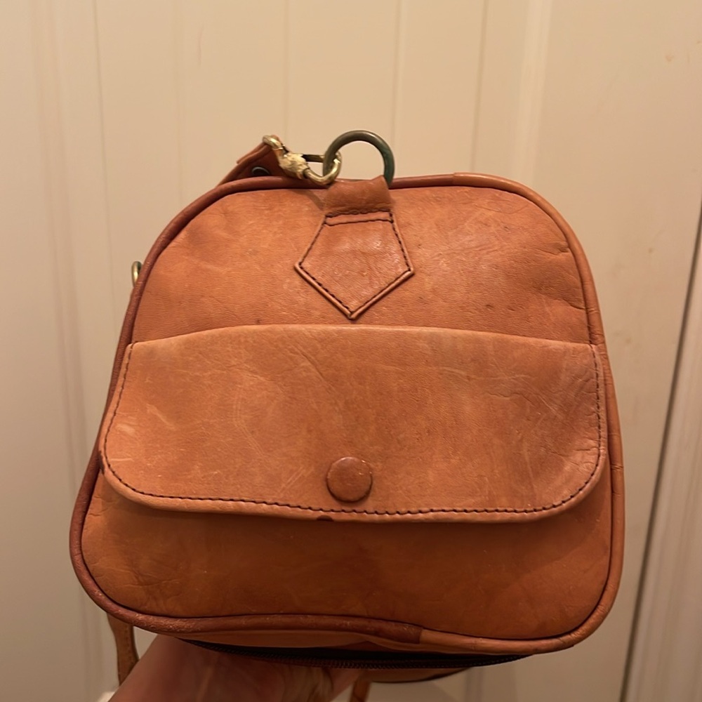 Vintage made in Colombia Genuine Leather please check all picture of condition - Picture 13 of 17